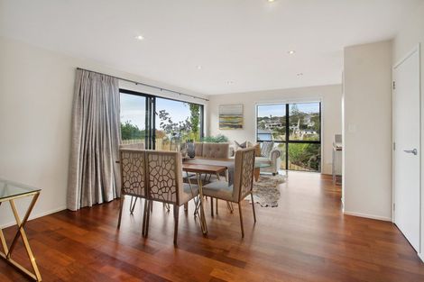 Photo of property in 4a Korotaha Terrace, Rothesay Bay, Auckland, 0630