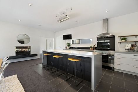 Photo of property in 11 Haddow's Place, Lake Hayes, Queenstown, 9304