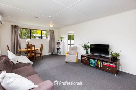 Photo of property in 2/6 Gemstone Drive, Birchville, Upper Hutt, 5018