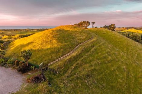 Photo of property in 104 Raukawa Road, Peka Peka, Waikanae, 5391