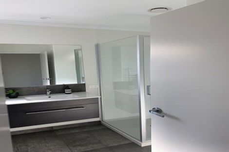 Photo of property in 51 Crown Street, Papamoa, 3118