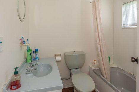 Photo of property in 173 Kahukura Avenue, Waitarere Beach, Levin, 5510