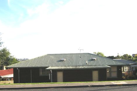 Photo of property in 2/152 Chivalry Road, Glenfield, Auckland, 0629