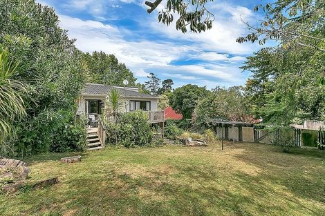 Photo of property in 17 Holyoake Place, Chatswood, Auckland, 0626