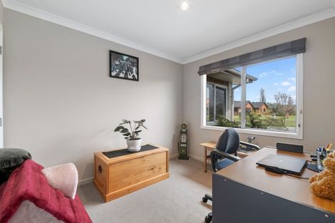 Photo of property in 16 Holden Avenue, Holdens Bay, Rotorua, 3010