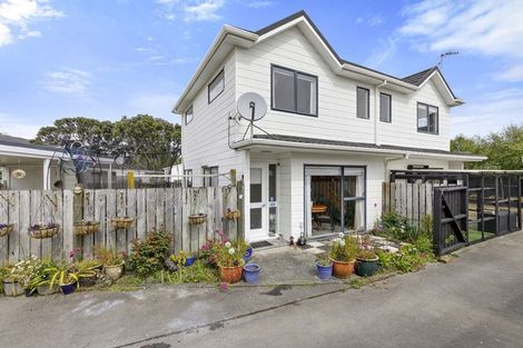 Photo of property in 4/24 Mason Street, Moera, Lower Hutt, 5010