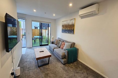 Photo of property in 10/23 Awaroa Road, Sunnyvale, Auckland, 0612
