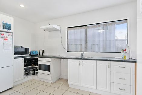 Photo of property in 15/1 Briar Way, New Lynn, Auckland, 0600