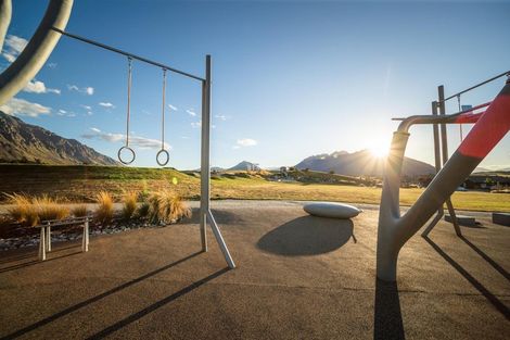 Photo of property in 86 Howden Drive, Jacks Point, 9371