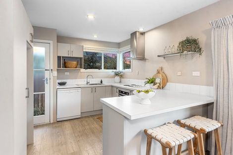 Photo of property in 2/72 Winters Road, Redwood, Christchurch, 8051