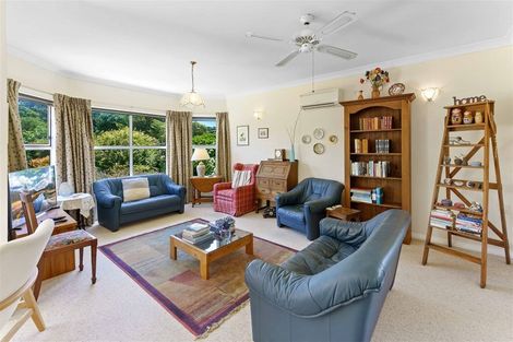 Photo of property in 121 Belvedere Avenue, Waikanae, 5036