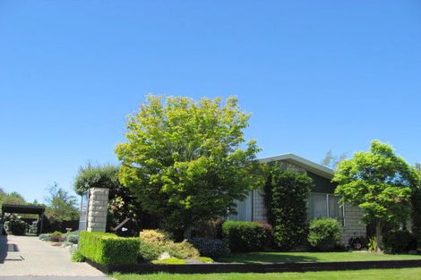 Photo of property in 22 Gibbs Drive, Woodend, 7610