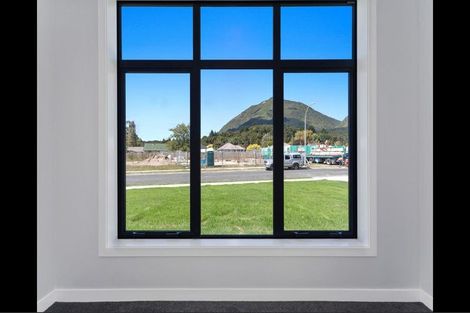 Photo of property in 11 Tiwhatiwha Crescent, Kawerau, 3127