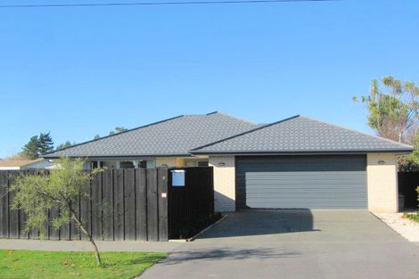 Photo of property in 25 Pentland Drive, Belfast, Christchurch, 8051