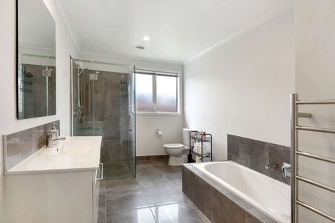 Photo of property in 15 Serenity Crescent, Kelvin Grove, Palmerston North, 4414