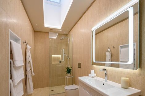 Photo of property in 40 Jack Hanley Drive, Jacks Point, Queenstown, 9371