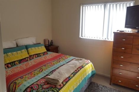 Photo of property in 2/46 Carlos Drive, Flat Bush, Auckland, 2016