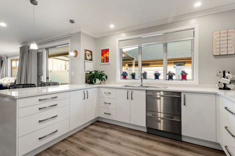 Photo of property in 10 Lennie Lane, Kihikihi, Te Awamutu, 3800