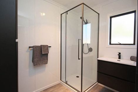 Photo of property in 5 Linklater Avenue, Foxton Beach, Foxton, 4815