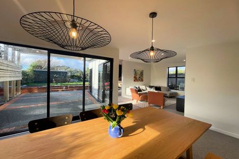 Photo of property in 76 Nottingham Street, Karori, Wellington, 6012