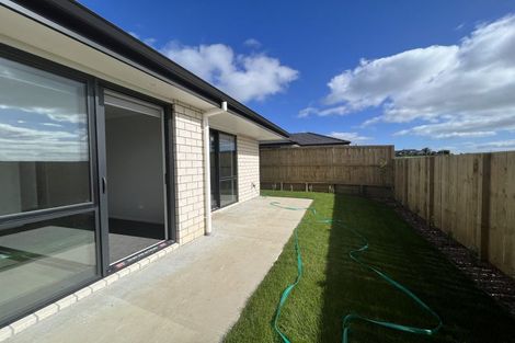 Photo of property in 41 Waruhia Crescent, Rototuna North, 3281