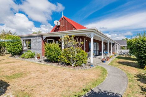 Photo of property in 38 Kapanui Road, Waikanae, 5036
