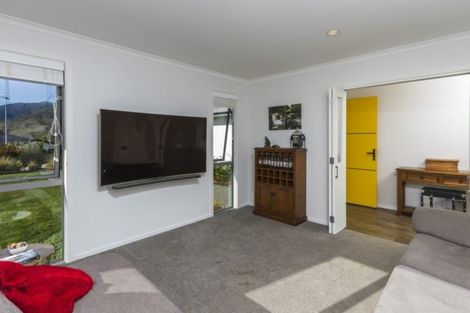 Photo of property in 4 Woolshed Drive, Stoke, Nelson, 7011