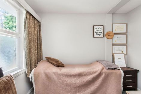 Photo of property in 21 Martindales Road, Heathcote Valley, Christchurch, 8022