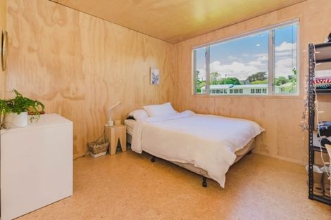 Photo of property in 54a Renown Road, Raumati South, Paraparaumu, 5032