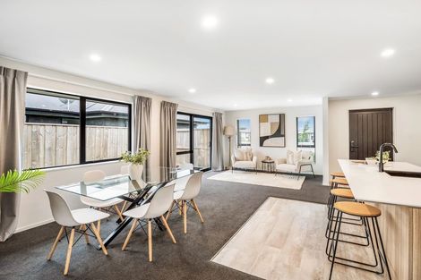 Photo of property in 160 Faringdon Boulevard, Rolleston, 7615