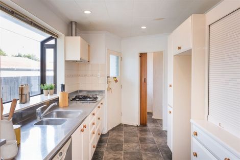 Photo of property in 1 Charwell Place, Highbury, Palmerston North, 4412