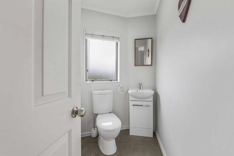 Photo of property in 173 Govett Avenue, Frankleigh Park, New Plymouth, 4310