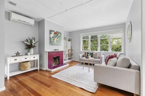 Photo of property in 11 Warwick Street, Wilton, Wellington, 6012