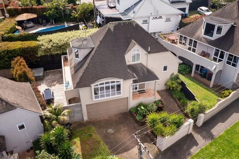 Photo of property in 2/52 Bay Road, Saint Heliers, Auckland, 1071
