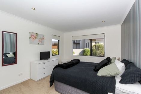 Photo of property in 5 Parkvue Drive, Bell Block, New Plymouth, 4312