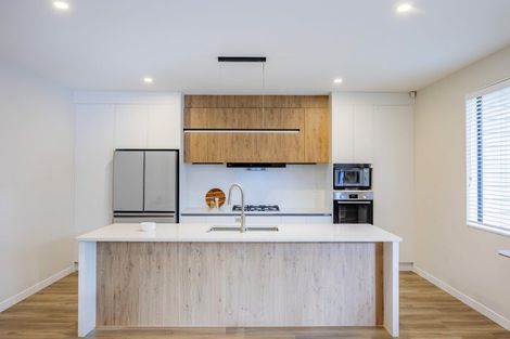 Photo of property in 83 Nobilo Road, Kumeu, 0810