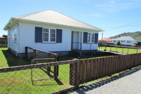 Photo of property in 15 Lynch Street, Cobden, Greymouth, 7802