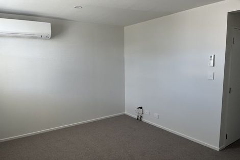 Photo of property in 4/30 Hargest Crescent, Sydenham, Christchurch, 8023