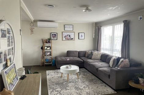 Photo of property in 1/15 Armada Drive, Ranui, Auckland, 0612