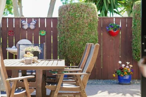 Photo of property in 7 Central Park, Paraparaumu Beach, Paraparaumu, 5032