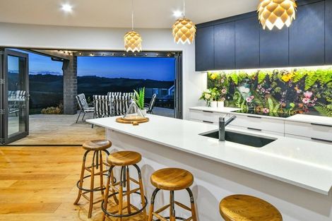 Photo of property in 15 Hereford Lane, Ararimu, Drury, 2579