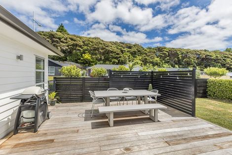 Photo of property in 12 Banks Boulevard, Whitby, Porirua, 5024
