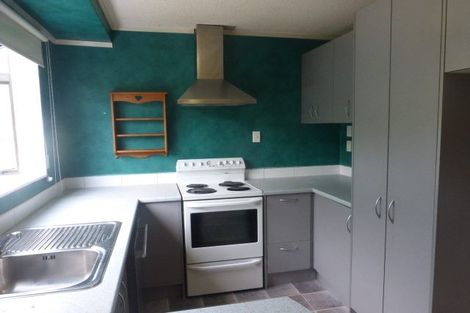 Photo of property in 1/12 Netherlands Avenue, Kelston, Auckland, 0602