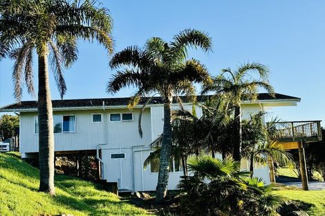 Photo of property in 89 Devich Road, Mangawhai, 0975