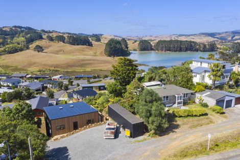 Photo of property in 33 Main Road, Raglan, 3225