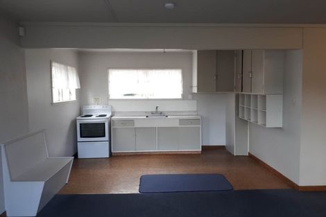 Photo of property in 11 Preston Avenue, Henderson, Auckland, 0610