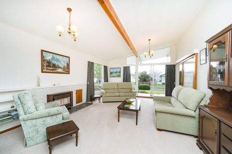 Photo of property in 12 Kapiti Place, Awapuni, Palmerston North, 4412