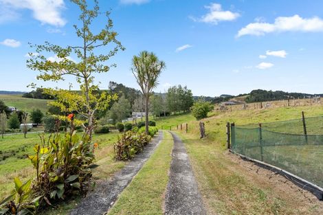 Photo of property in 310 Whananaki Road North, Opuawhanga, Hikurangi, 0181