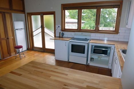 Photo of property in 2 Logan Avenue, Marewa, Napier, 4110