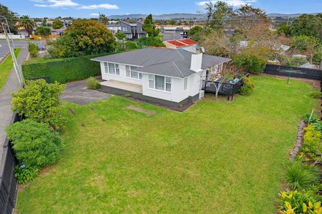 Photo of property in 4 Rathgar Road, Henderson, Auckland, 0610